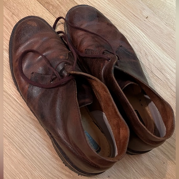 Men’s (Sz 9.5) Clark’s Chukka Boots - Picture 1 of 4